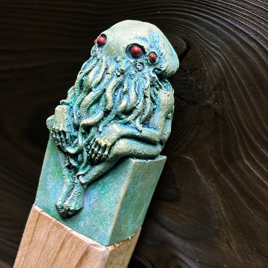 „Cthulhu“-Stele – Bild 8